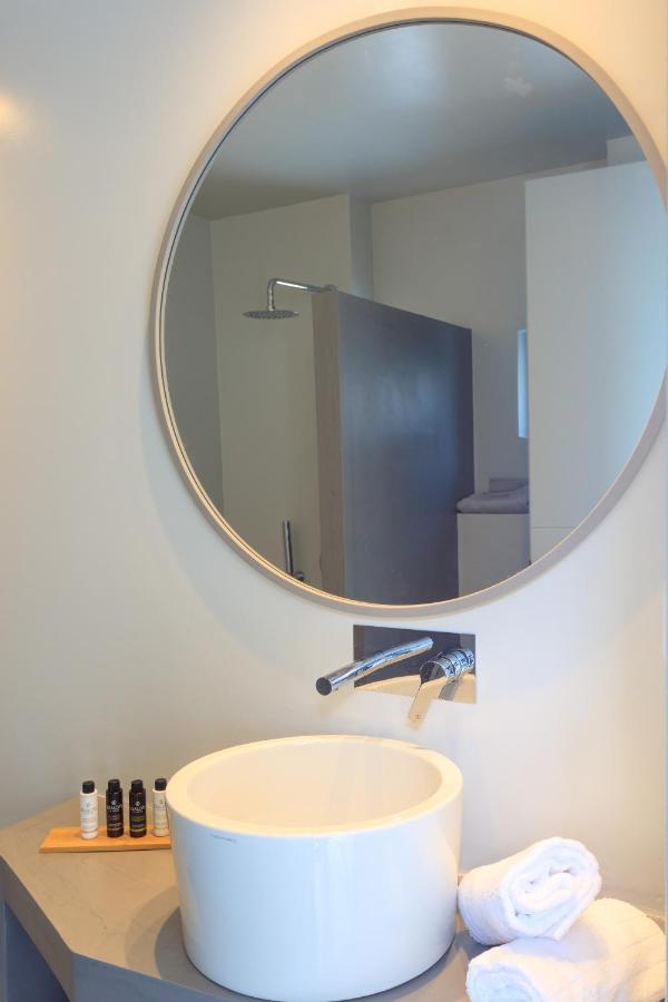 Iliades Luxury Boutique Suites Batsíon Dış mekan fotoğraf
