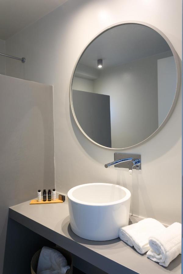 Iliades Luxury Boutique Suites Batsíon Dış mekan fotoğraf