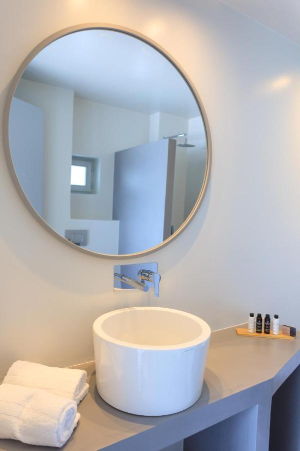 Iliades Luxury Boutique Suites Batsíon Dış mekan fotoğraf
