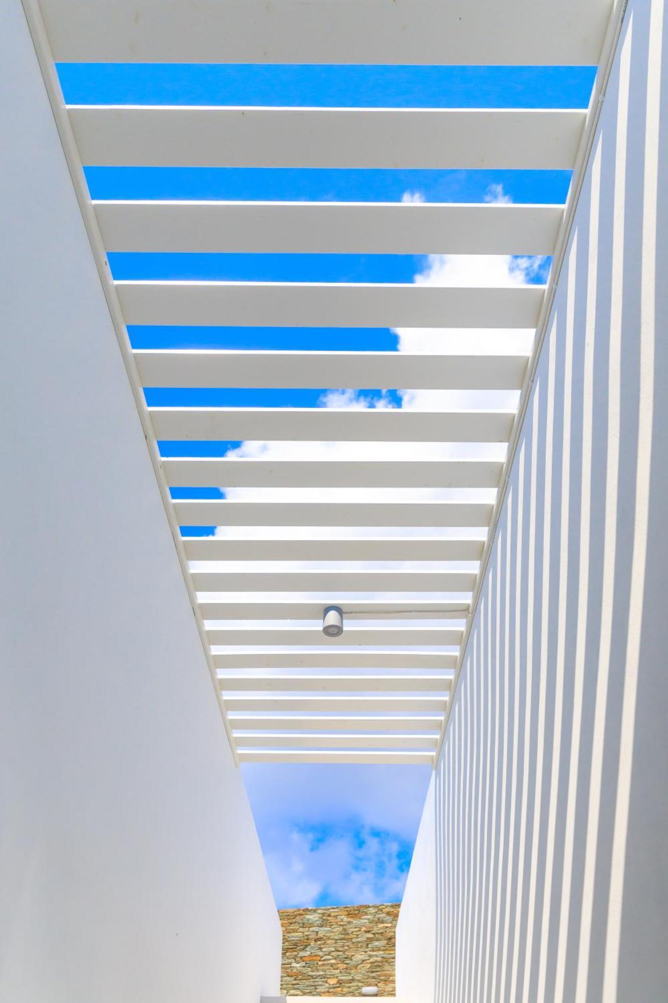 Iliades Luxury Boutique Suites Batsíon Oda fotoğraf